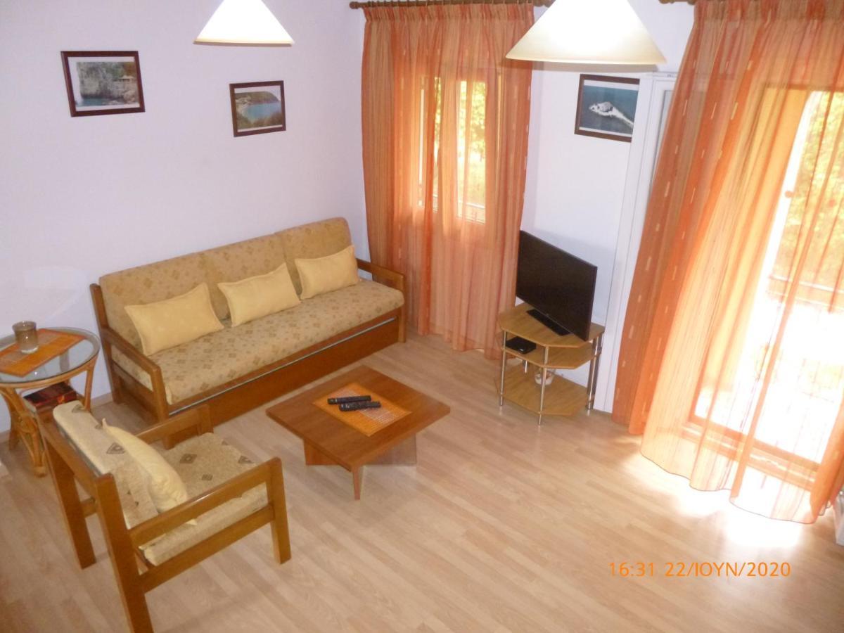 Bungalows Niki Acharavi  Buitenkant foto