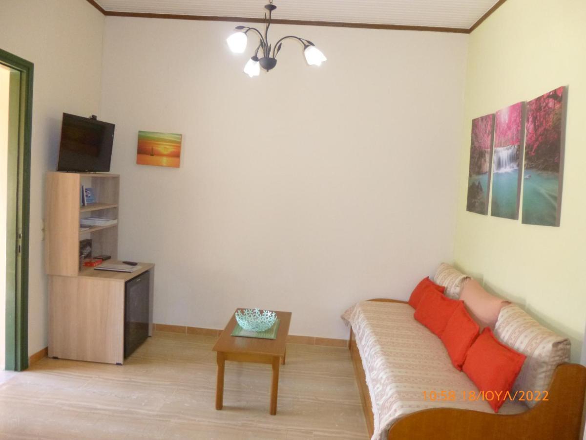 Bungalows Niki Acharavi  Buitenkant foto