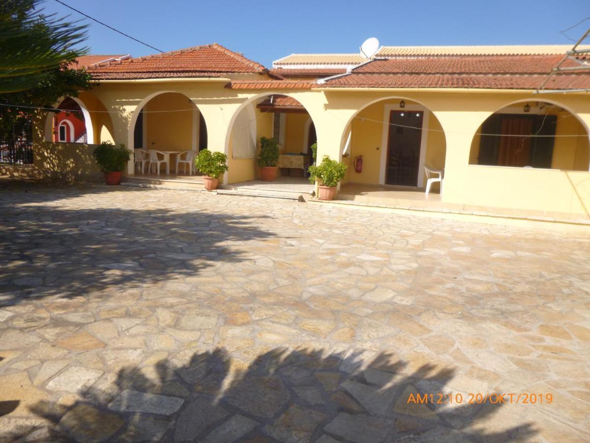 Bungalows Niki Acharavi  Buitenkant foto