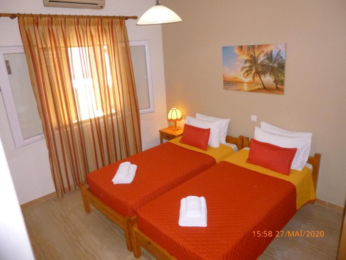 Bungalows Niki Acharavi  Buitenkant foto